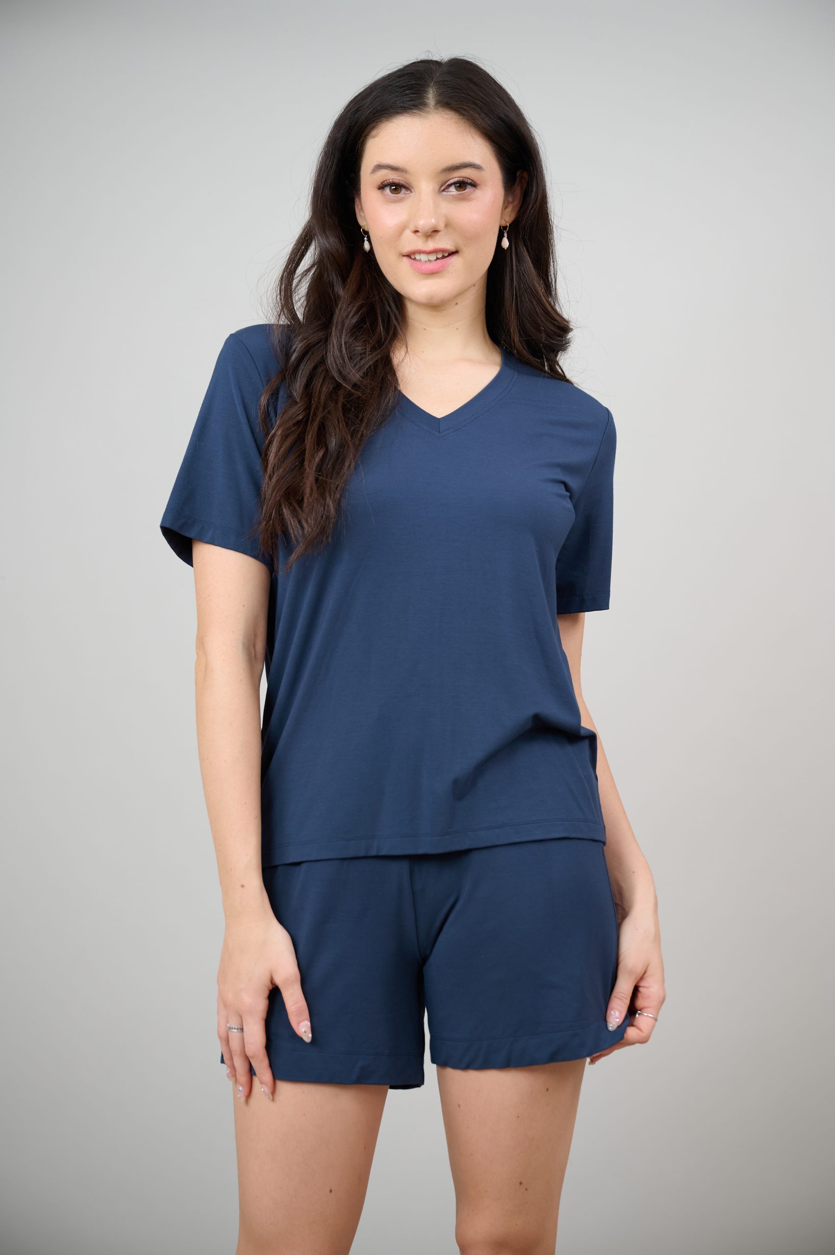 Myrtle T-shirt V-neck